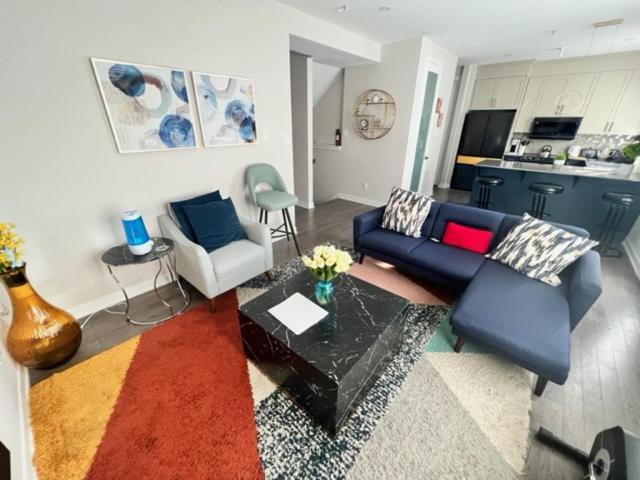 The Oasis Lounge By Luke 1913 Apartment Ottawa Exterior photo